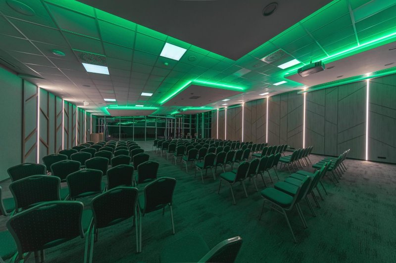 Večerný event v kongresovom centre - Ambientné osvetlenie v kongresovom centre